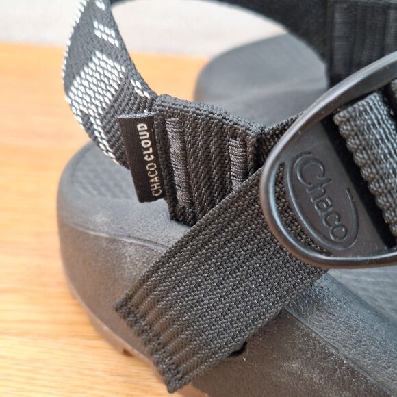 Chaco Z/2 Classic Men\'s 11 Sport Sandals Black Gray Cloud Adjustable Pattern